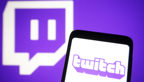 Twitch trvá na bezpečnosti komunity, navzdory dlouhodobé toxicitě platformy